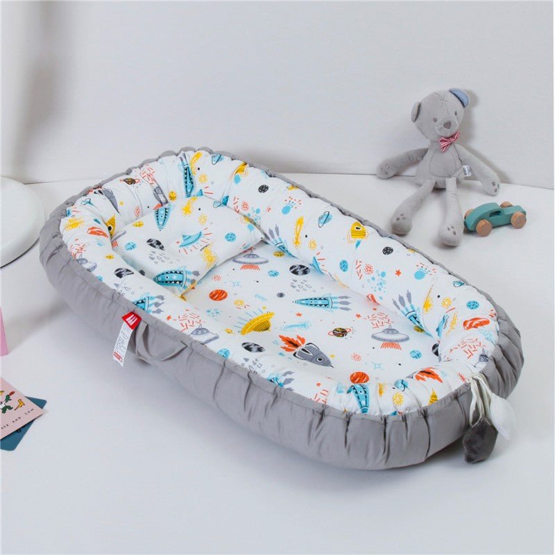 Réducteur de lit bébé dentelle - Univers du Sommeil Bébé