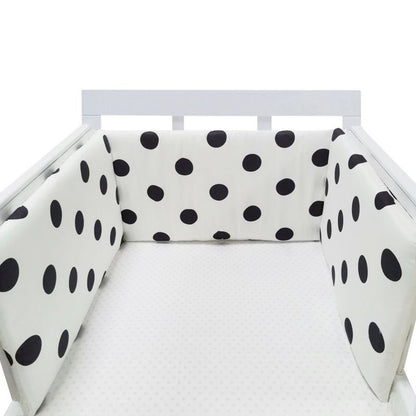 Tour de lit bébé noir et blanc avec motifs boule  pour lit à barreaux
