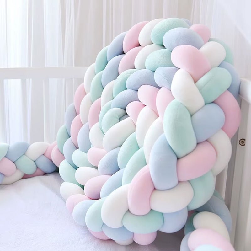 tresse-de-lit-bebe-4-couleurs-brins